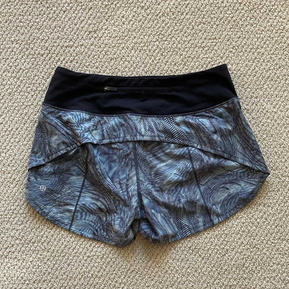 LULULEMON Speed Up MR Short 4” Lined Dimensional Icing Blue Multi Size 6 EUC